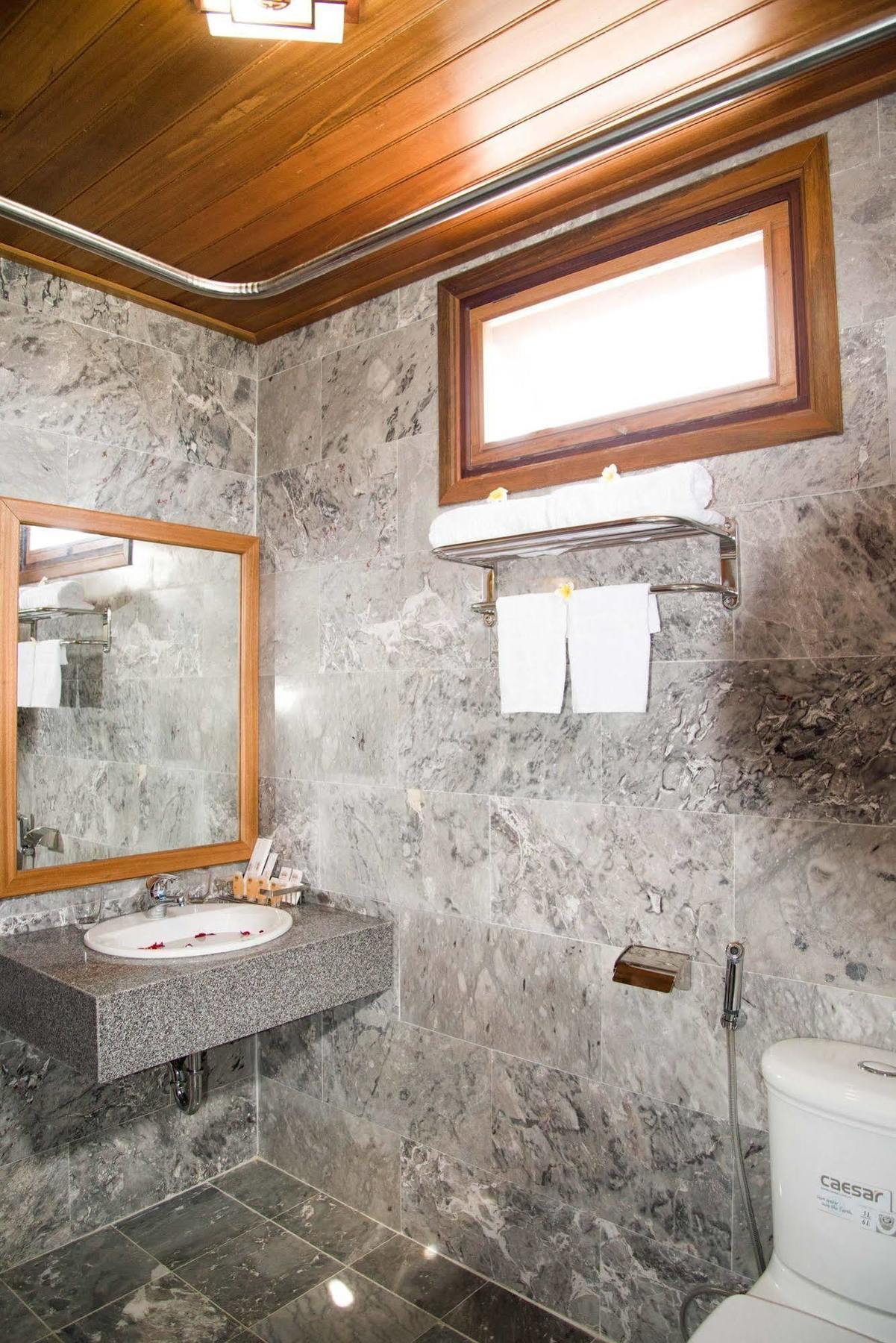 Ruby Hotel Hoi An Luaran gambar